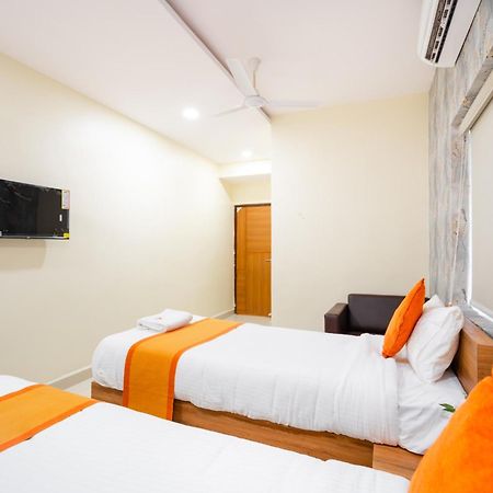Hotel Iris At Nest à Haïdarabad Extérieur photo