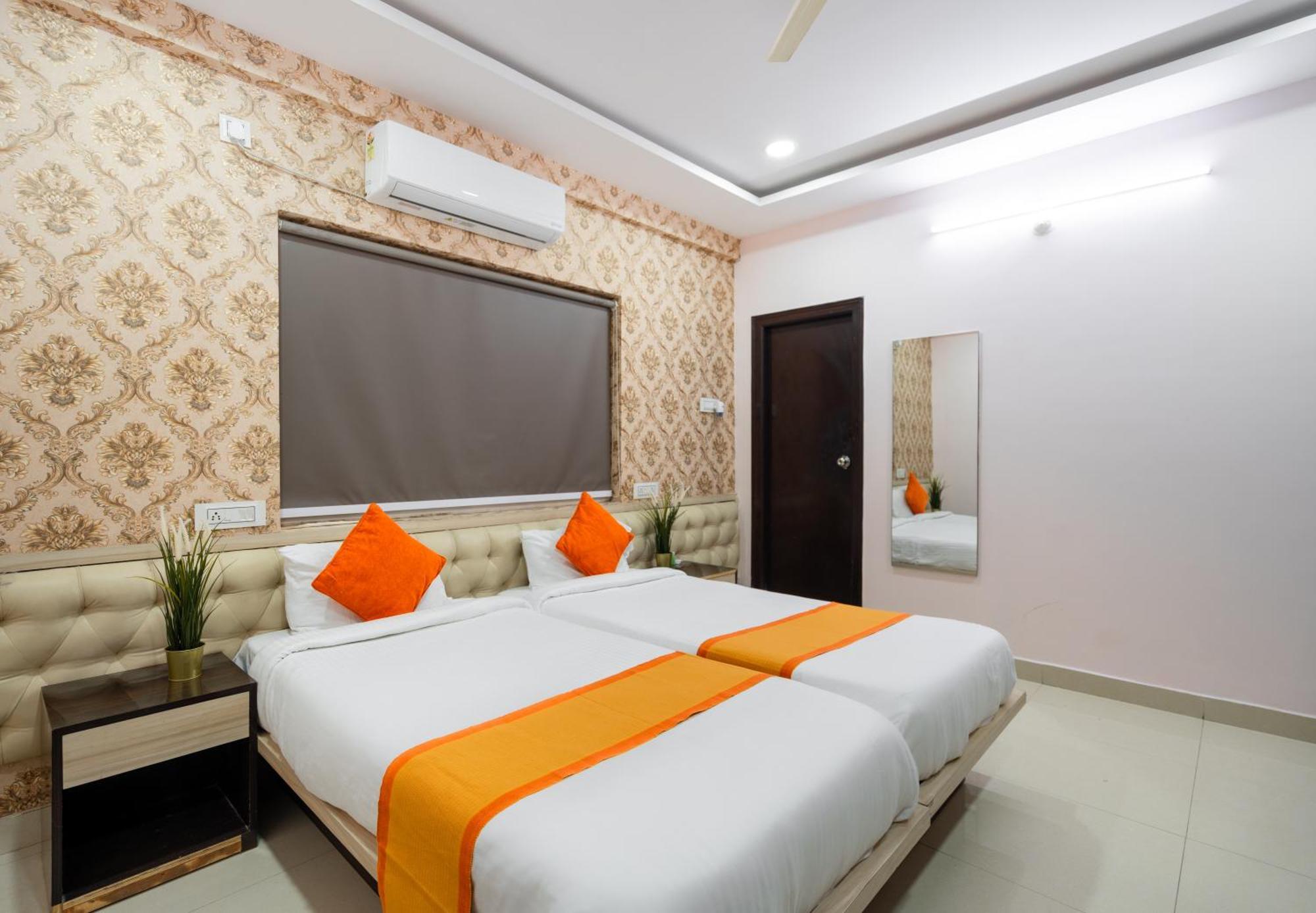 Hotel Iris At Nest à Haïdarabad Extérieur photo