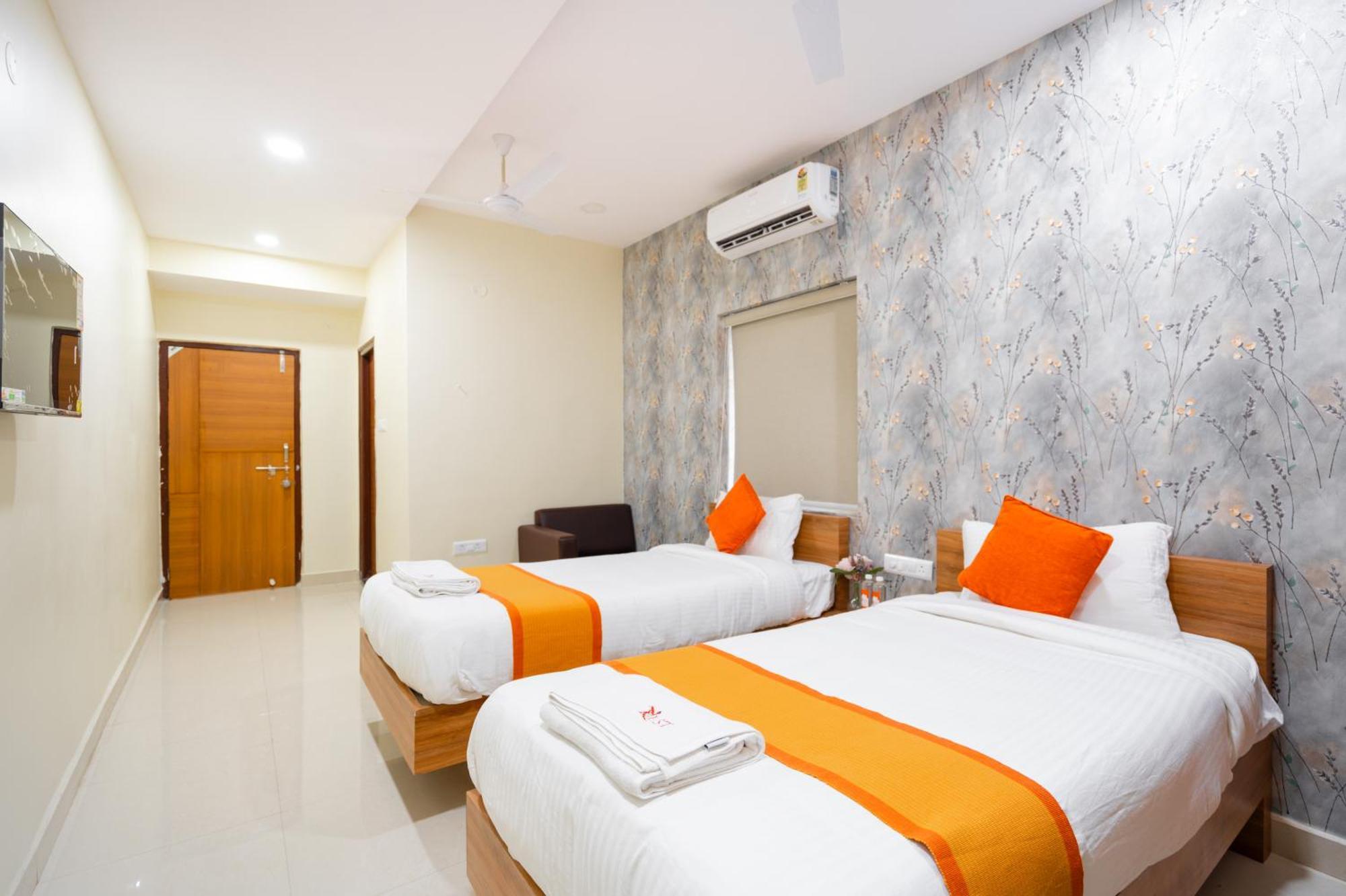 Hotel Iris At Nest à Haïdarabad Extérieur photo