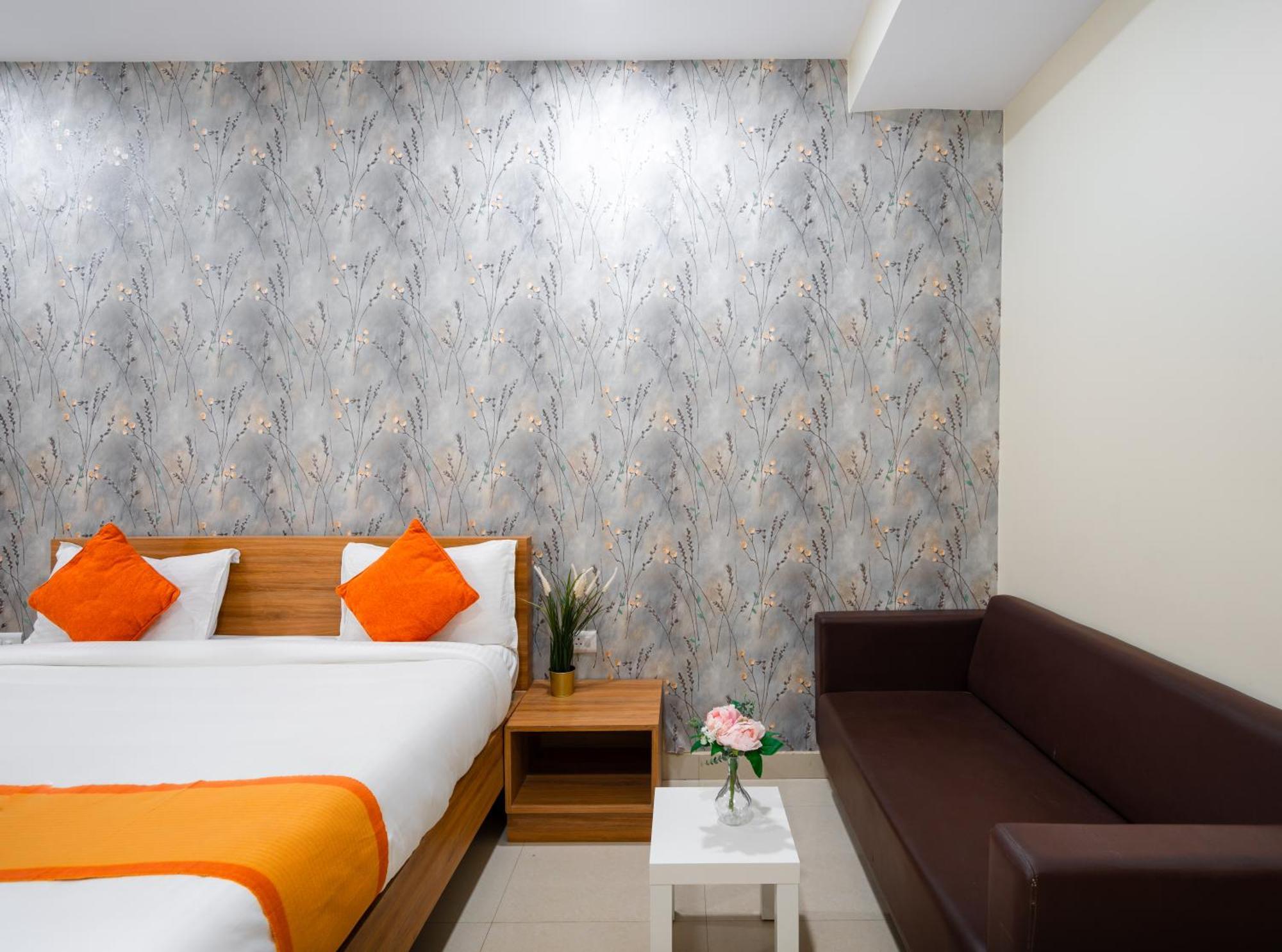 Hotel Iris At Nest à Haïdarabad Extérieur photo